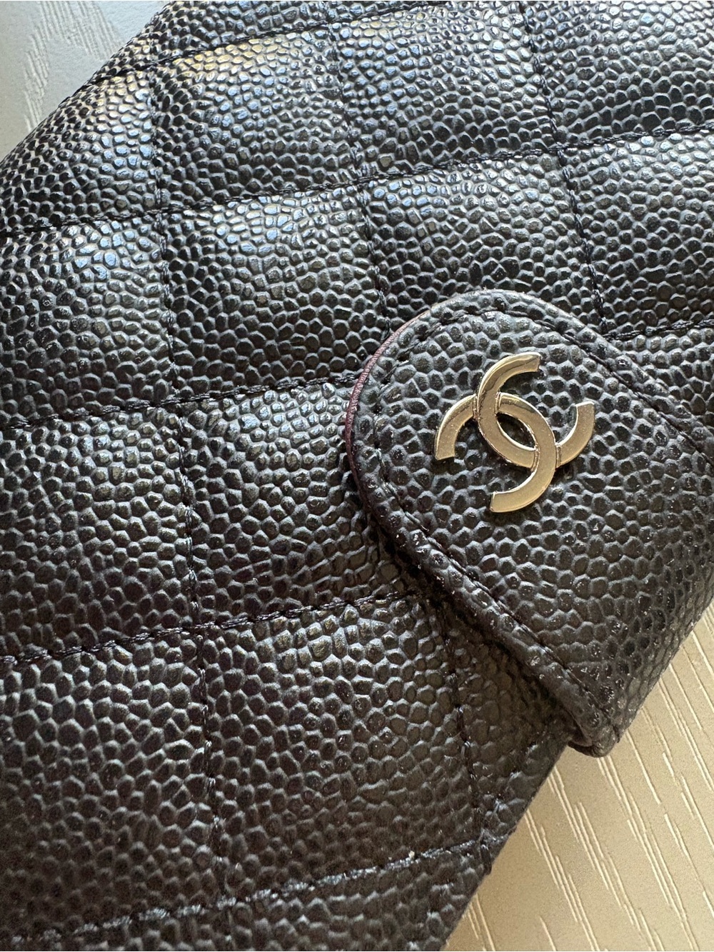 FASHION Black Caviar with Silver Hardware Wallet - Picture 6 of 15